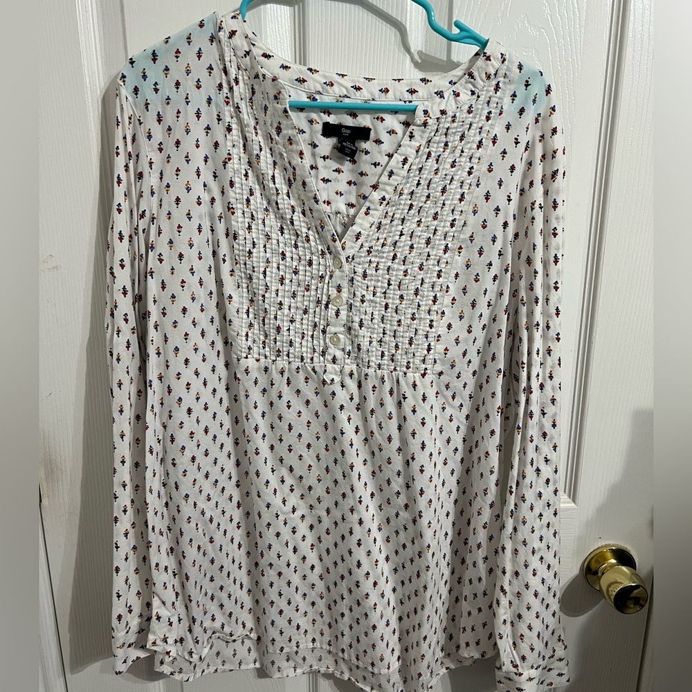 Gently Used Gap XL Long Sleeve Half Button Blouse